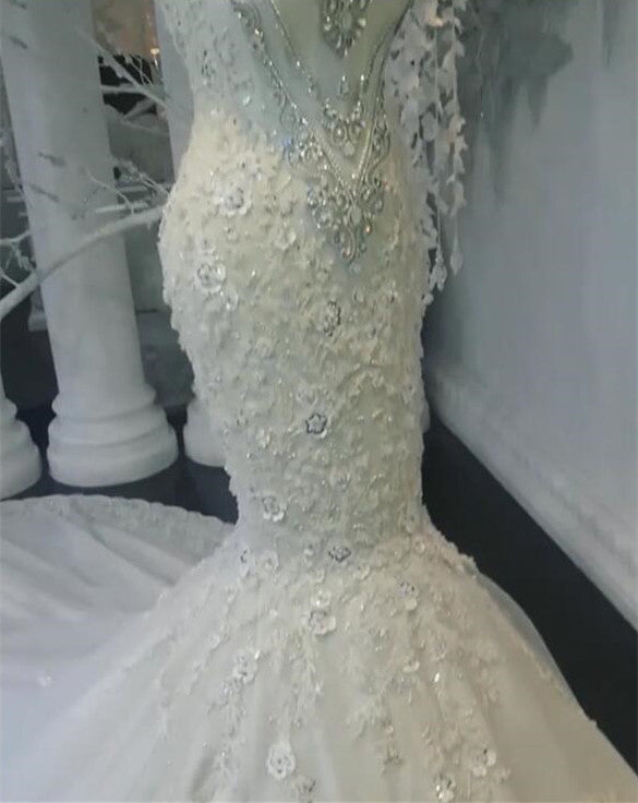 Unique Jewel Sleeveless White Wedding Dresses Mermaid Lace Bridal Gowns With Appliques