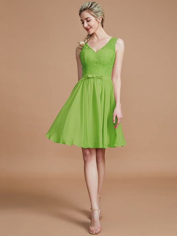 V-Neck Elegant Sleeveless Lace Short/Mini Chiffon Bridesmaid Dresses