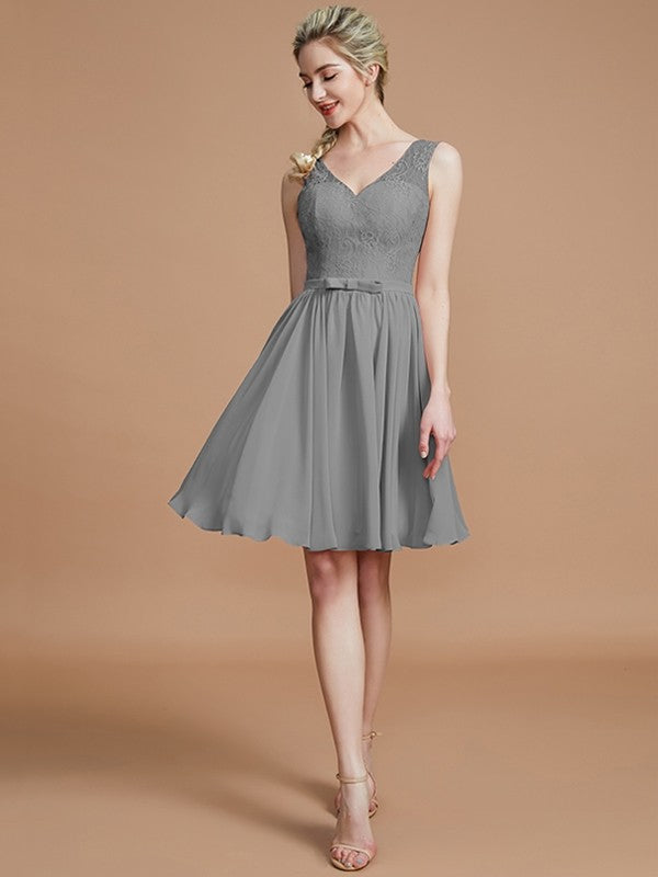 V-Neck Elegant Sleeveless Lace Short/Mini Chiffon Bridesmaid Dresses