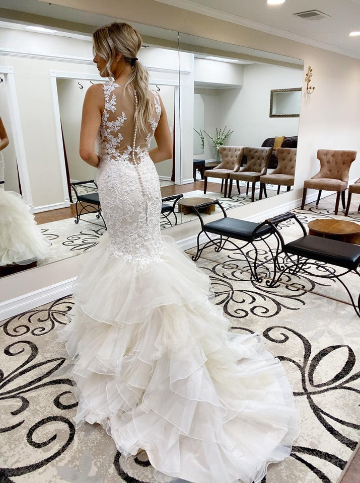 White Sleeveless V neck Wedding Dress with multi layers train