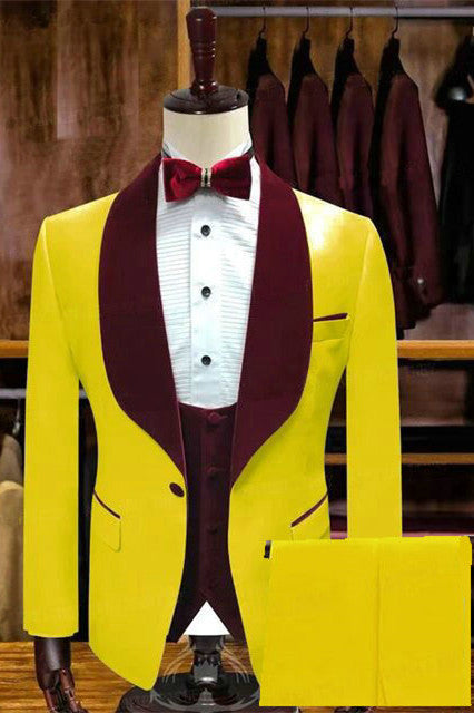 Yellow One Button Wedding Groom Suits with Velvet Lapel