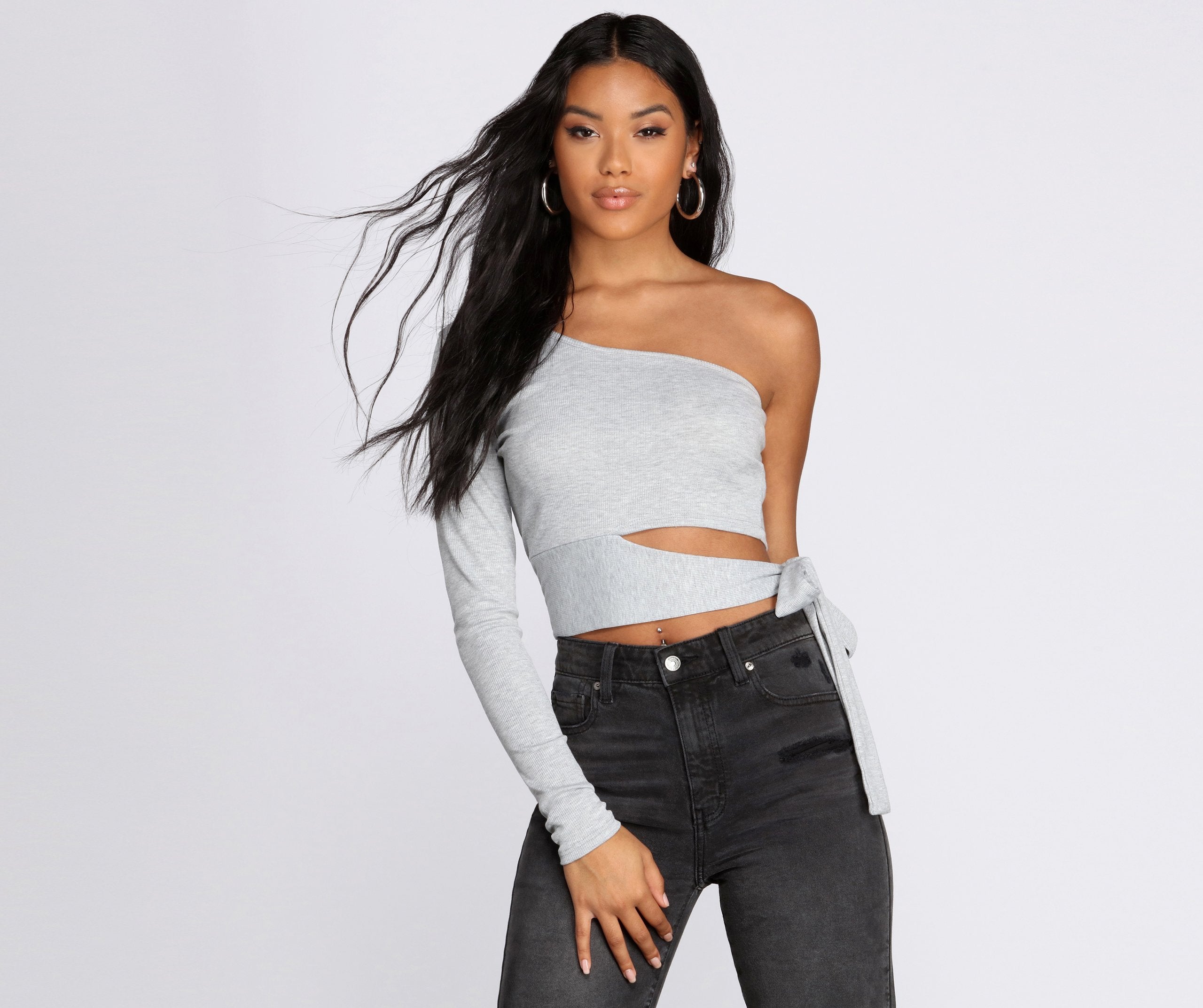 Single Sleeve Ribbed Crop Top