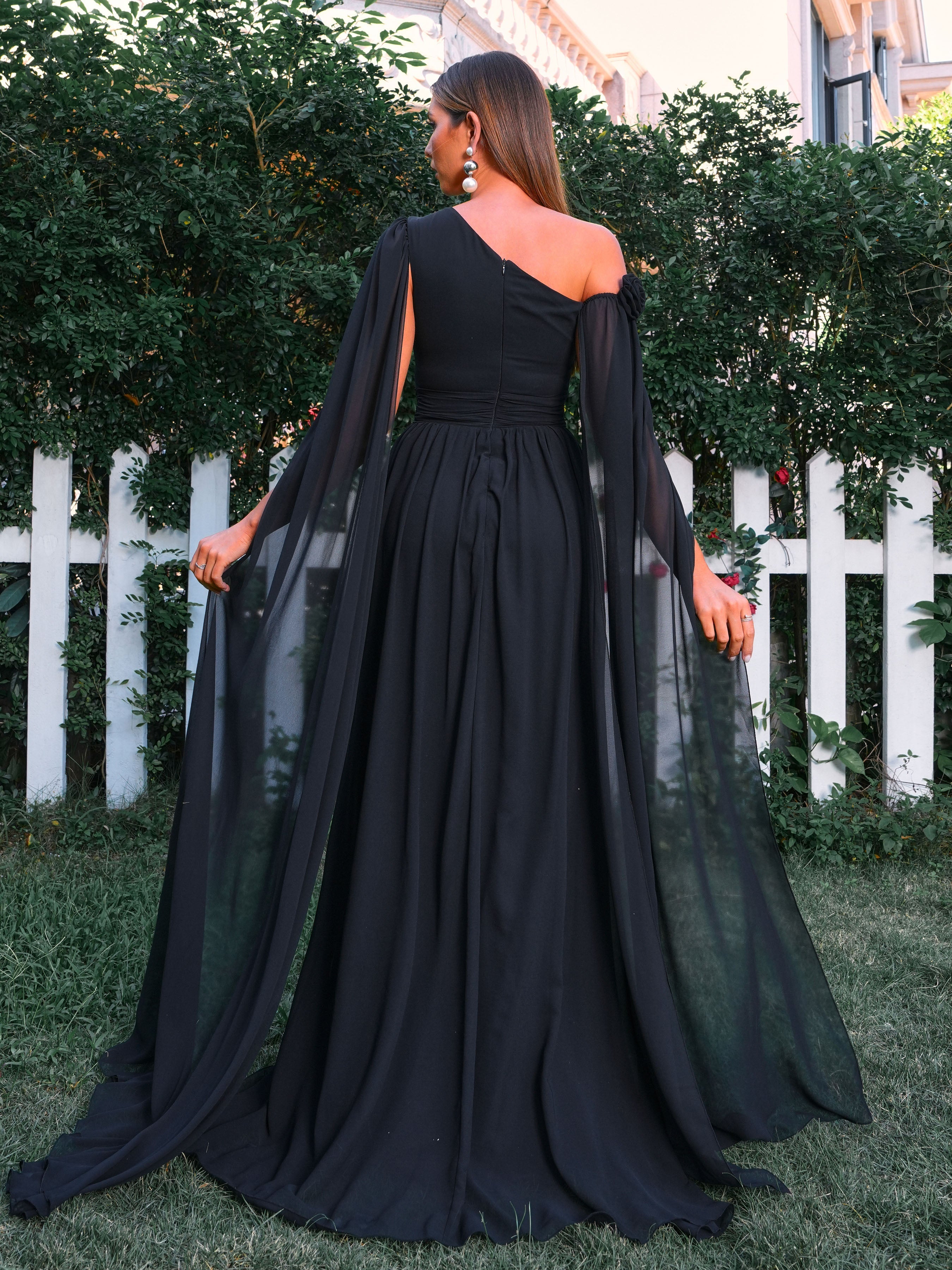 Draped Sleeves A-Line Chiffon Black Prom Dress RM20987